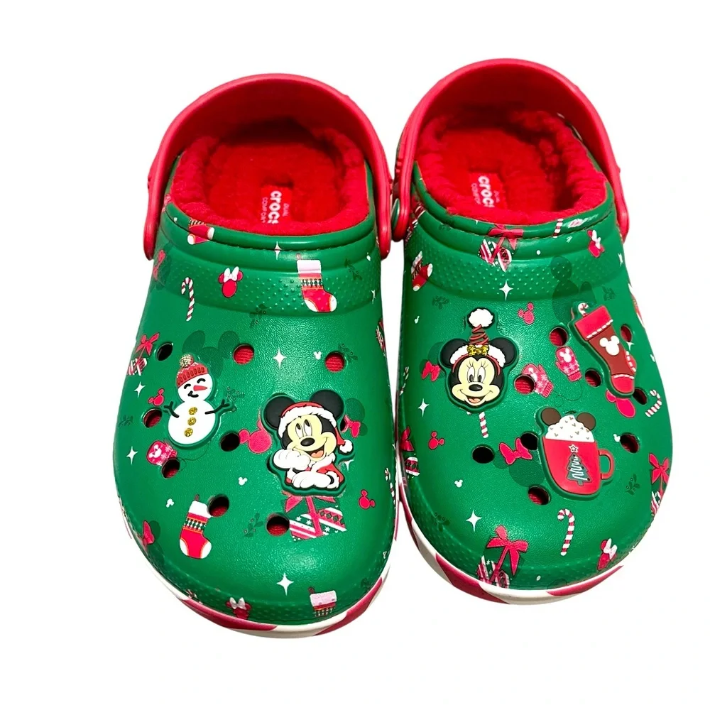 💚💚🌼NWOT CROCS Green and Red Holiday Clogs with Mickey Mouse